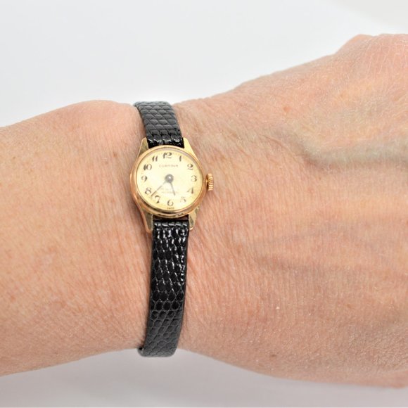 Vintage Swiss Cortina Ladies\' Watch Gold Plated